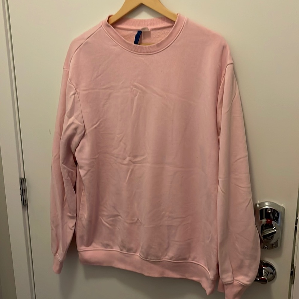 pink sweatshirt